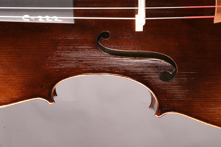 Leonhardt Rainer W. -Mittenwald anno 2021 - "Das kleine Schwarze" -7/8 Cello - C-222